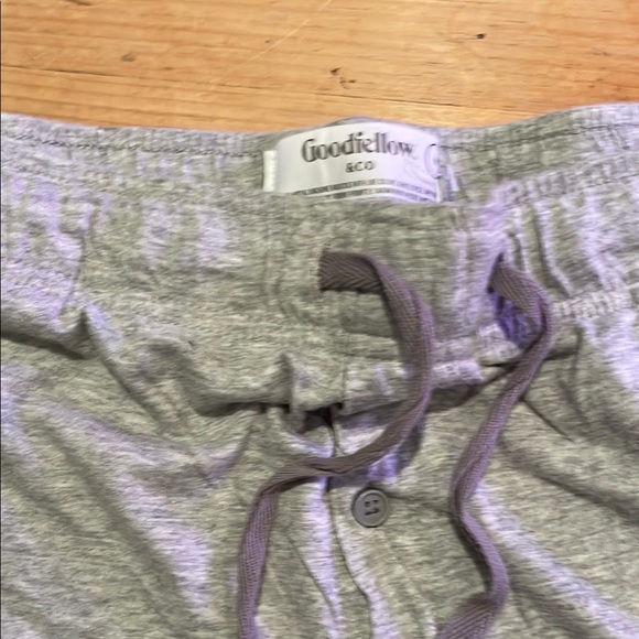 ©️Goodfellowmens shorts - Picture 3 of 5